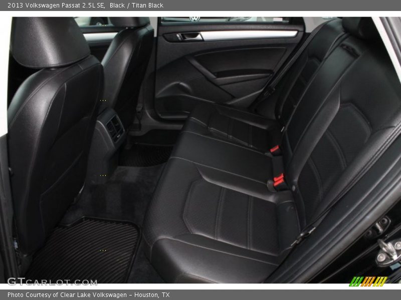 Black / Titan Black 2013 Volkswagen Passat 2.5L SE