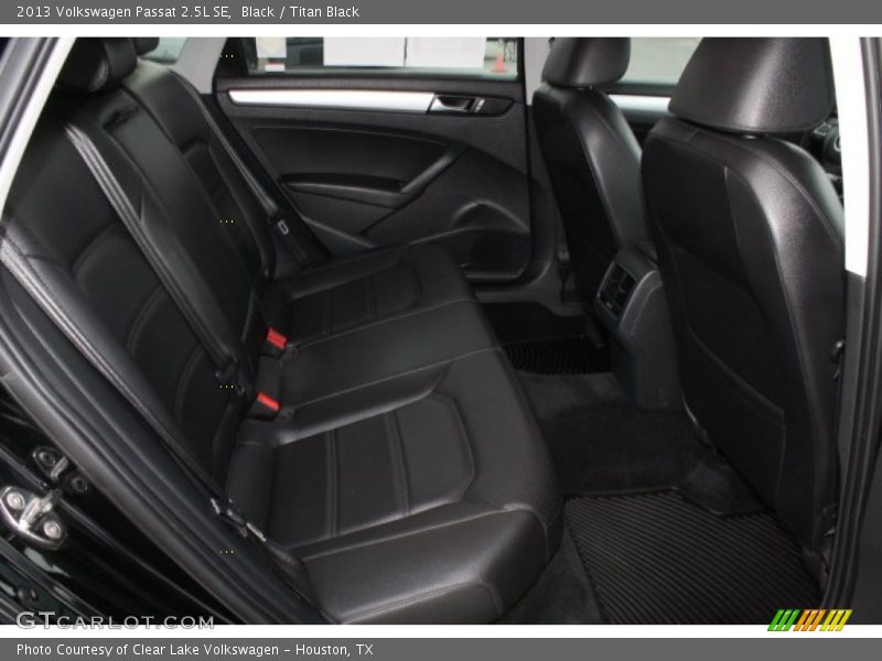 Black / Titan Black 2013 Volkswagen Passat 2.5L SE