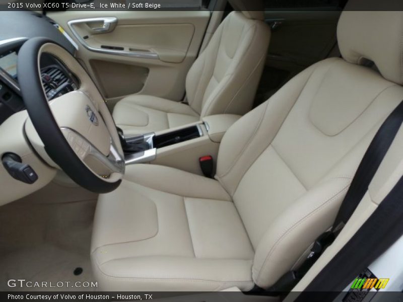 Ice White / Soft Beige 2015 Volvo XC60 T5 Drive-E