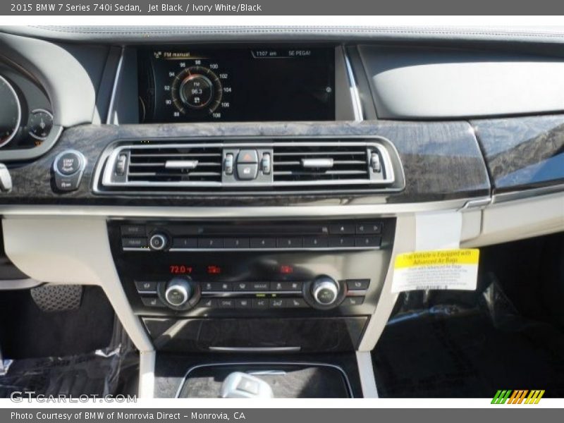 Jet Black / Ivory White/Black 2015 BMW 7 Series 740i Sedan