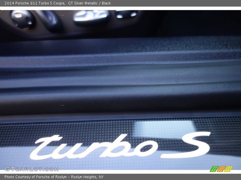  2014 911 Turbo S Coupe Logo