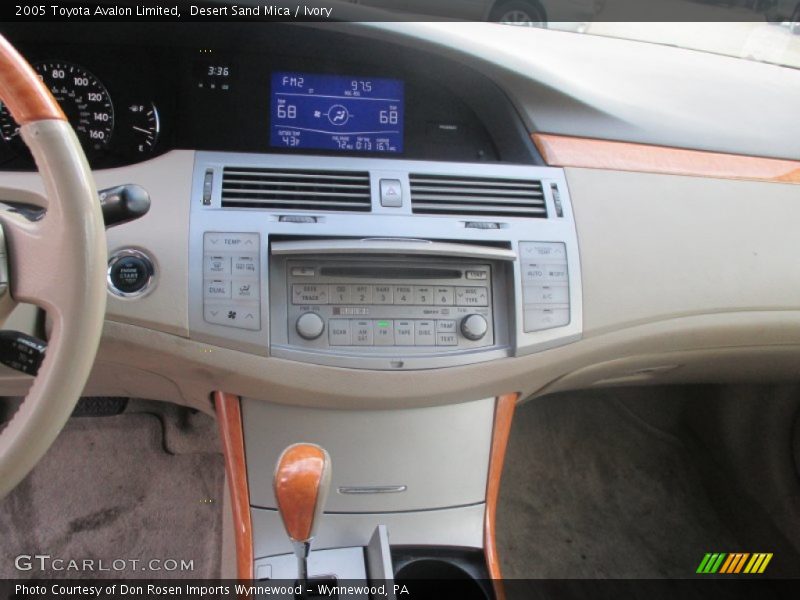 Desert Sand Mica / Ivory 2005 Toyota Avalon Limited