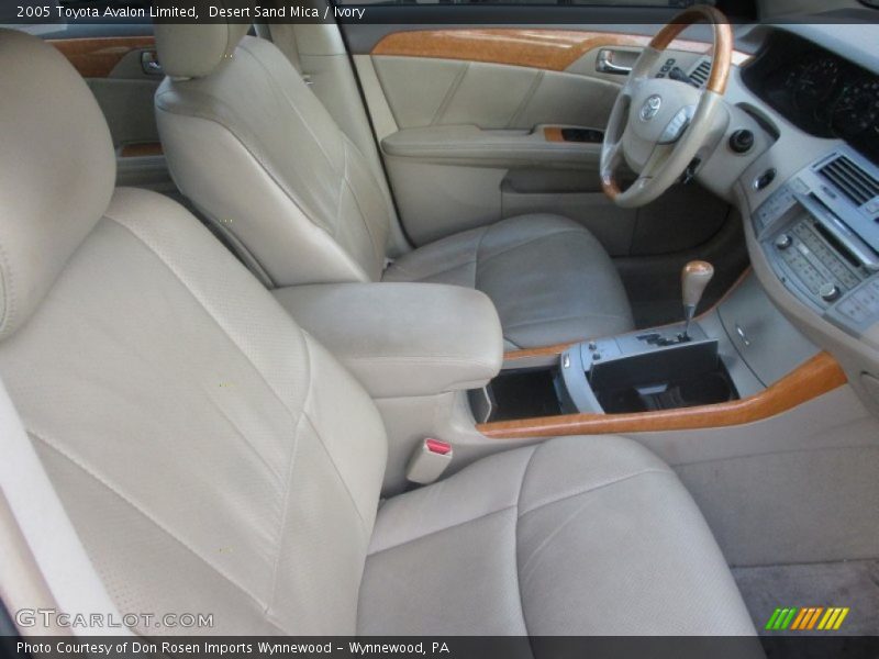 Desert Sand Mica / Ivory 2005 Toyota Avalon Limited