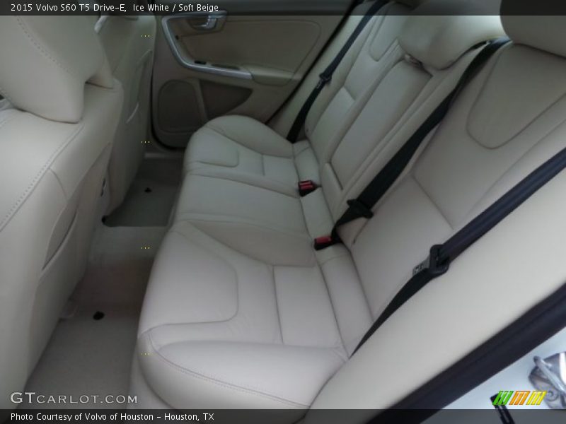 Ice White / Soft Beige 2015 Volvo S60 T5 Drive-E