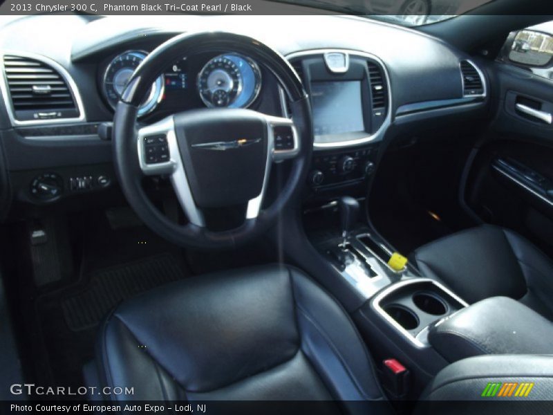Phantom Black Tri-Coat Pearl / Black 2013 Chrysler 300 C