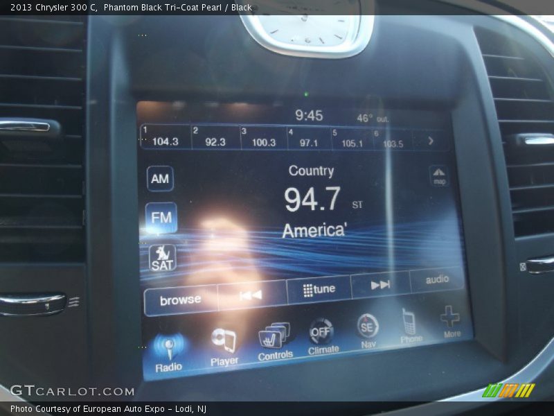 Phantom Black Tri-Coat Pearl / Black 2013 Chrysler 300 C