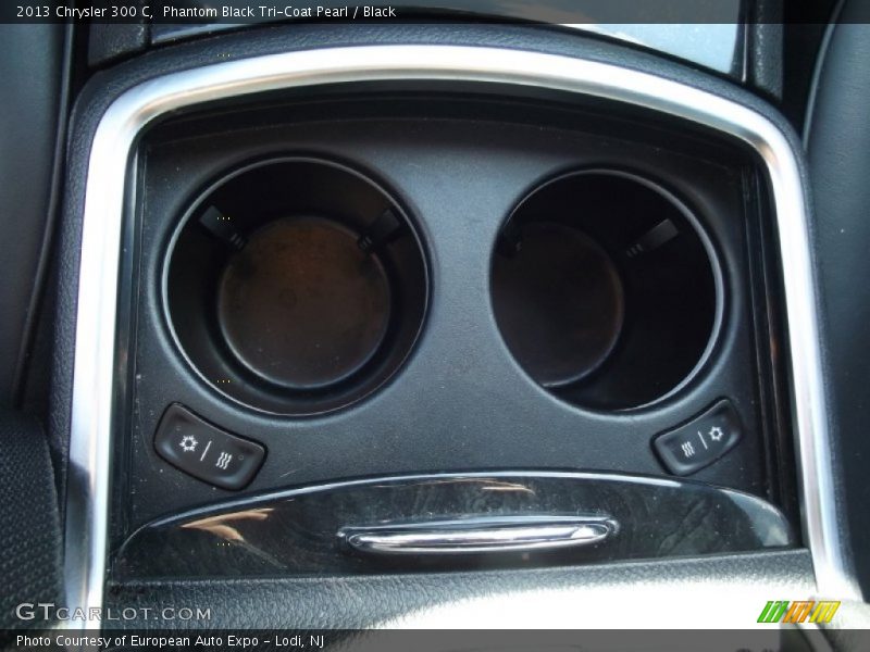 Phantom Black Tri-Coat Pearl / Black 2013 Chrysler 300 C