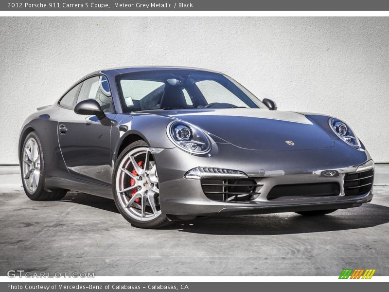 Front 3/4 View of 2012 911 Carrera S Coupe