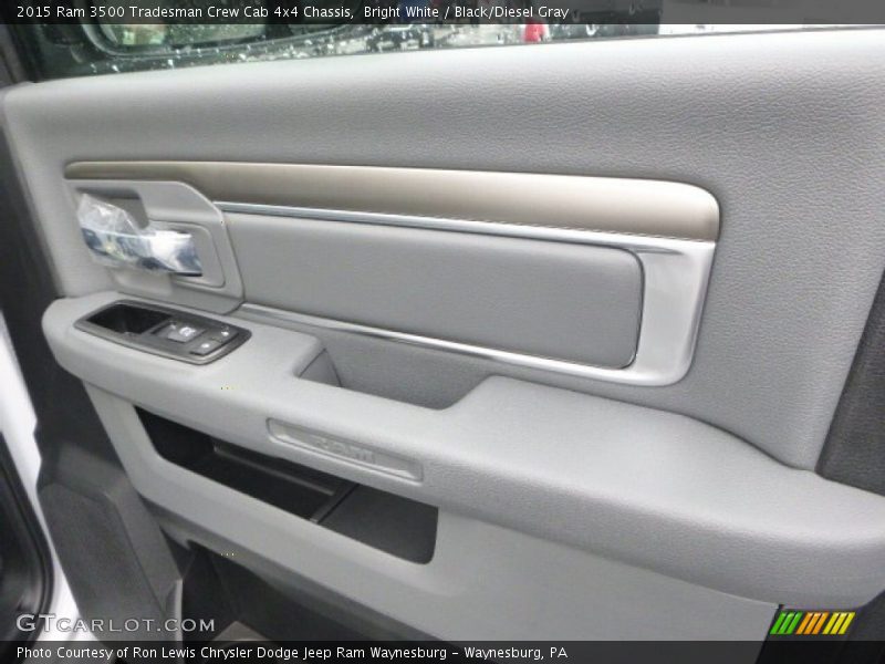 Bright White / Black/Diesel Gray 2015 Ram 3500 Tradesman Crew Cab 4x4 Chassis