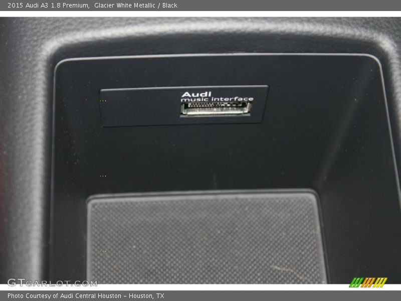 Glacier White Metallic / Black 2015 Audi A3 1.8 Premium
