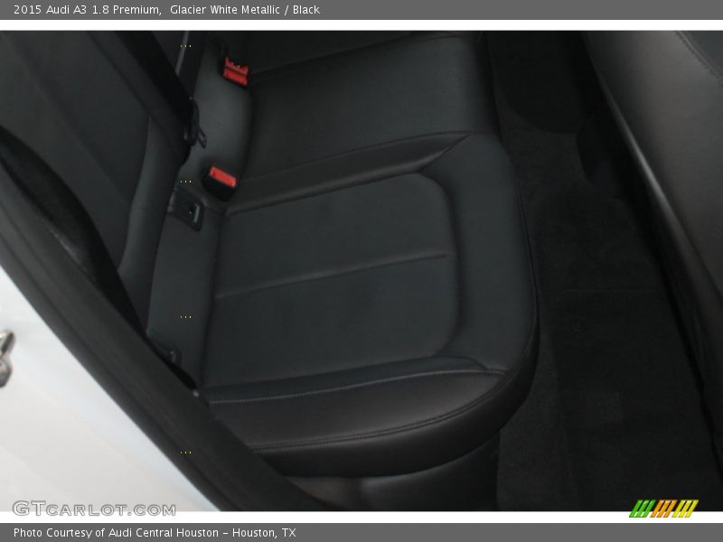 Glacier White Metallic / Black 2015 Audi A3 1.8 Premium