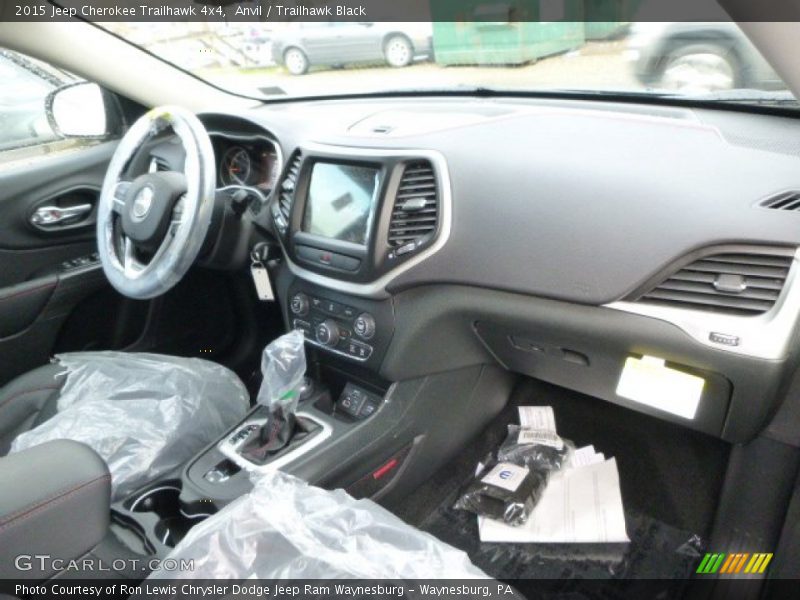 Anvil / Trailhawk Black 2015 Jeep Cherokee Trailhawk 4x4