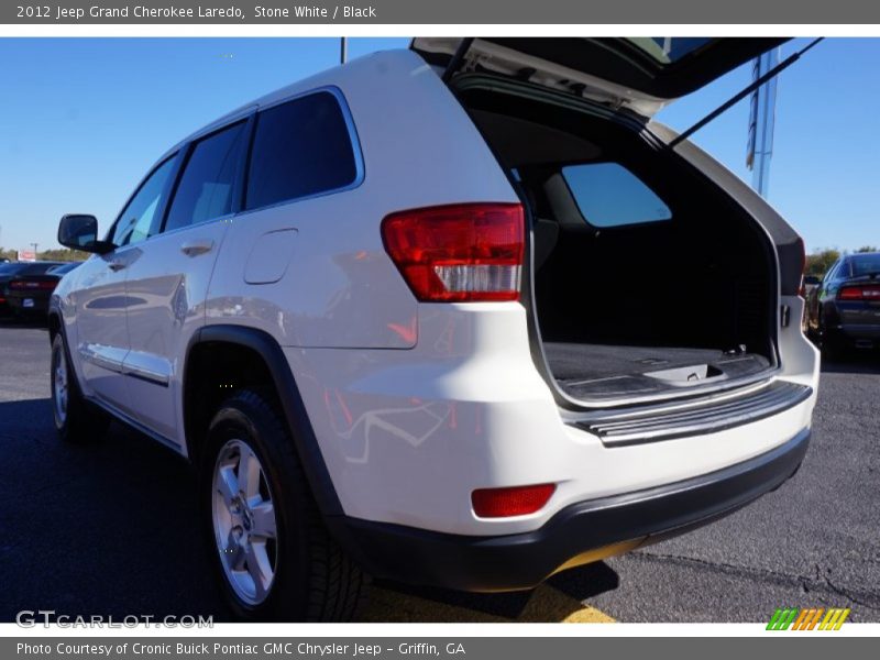 Stone White / Black 2012 Jeep Grand Cherokee Laredo