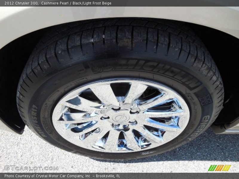 Cashmere Pearl / Black/Light Frost Beige 2012 Chrysler 300