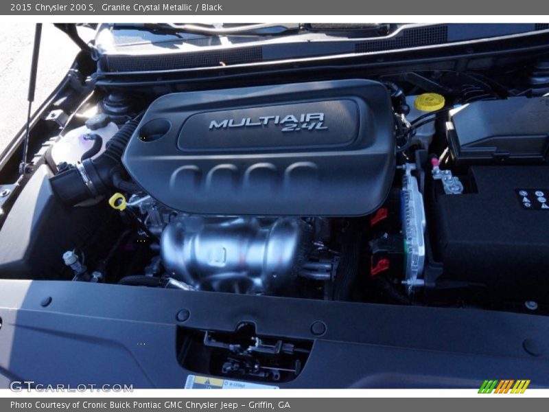 Granite Crystal Metallic / Black 2015 Chrysler 200 S
