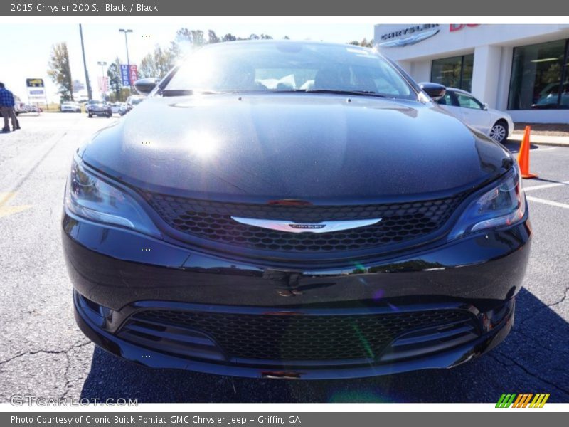 Black / Black 2015 Chrysler 200 S