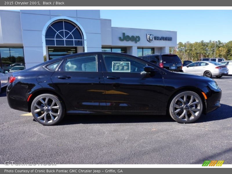 Black / Black 2015 Chrysler 200 S