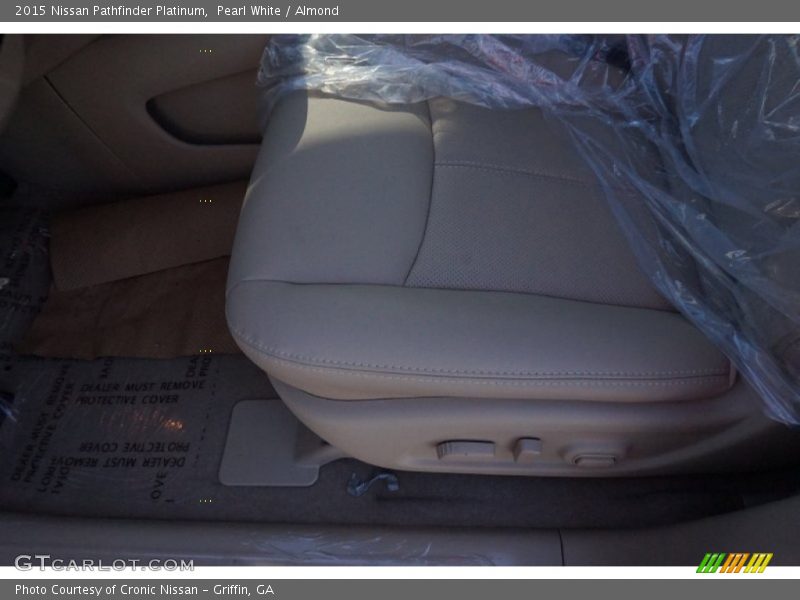 Pearl White / Almond 2015 Nissan Pathfinder Platinum