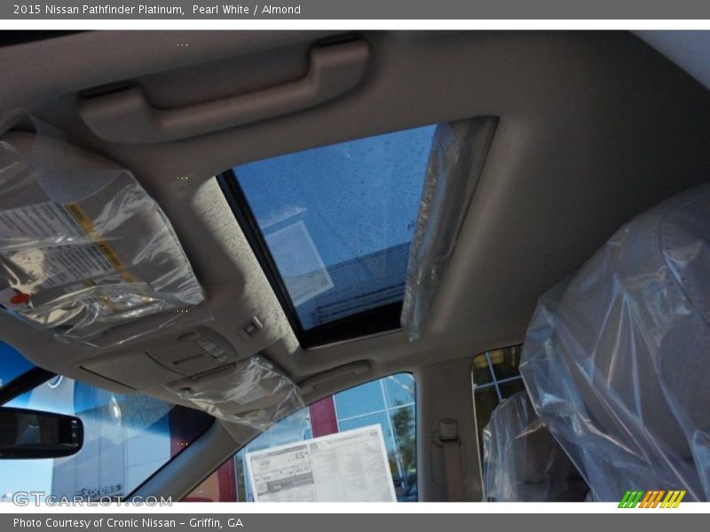 Pearl White / Almond 2015 Nissan Pathfinder Platinum