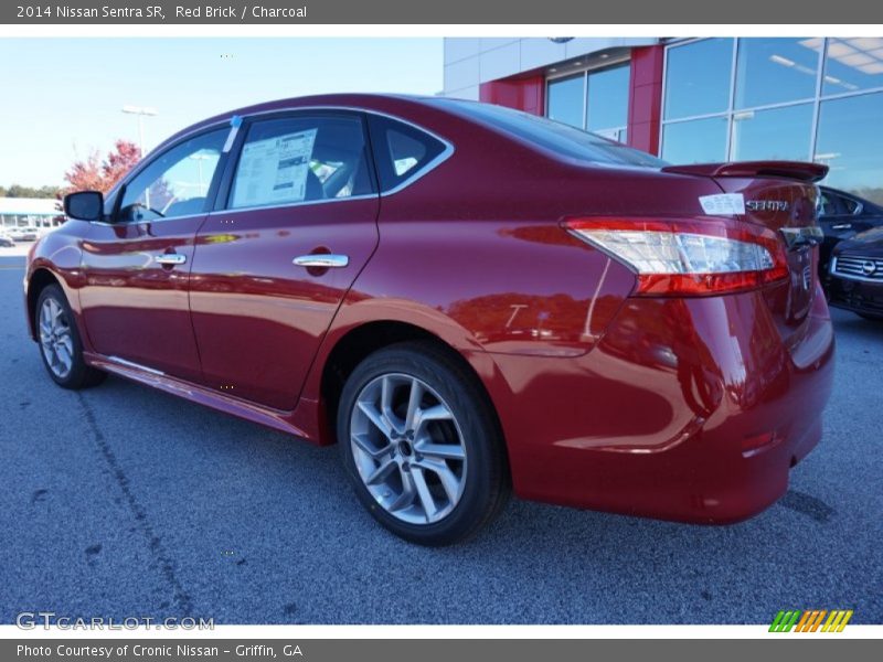 Red Brick / Charcoal 2014 Nissan Sentra SR