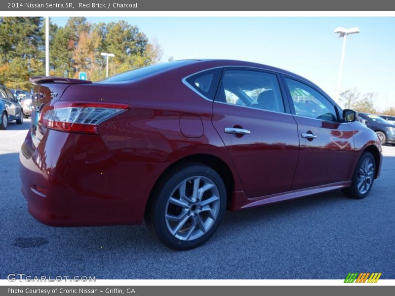 Red Brick / Charcoal 2014 Nissan Sentra SR