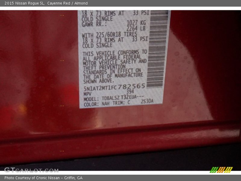 Cayenne Red / Almond 2015 Nissan Rogue SL