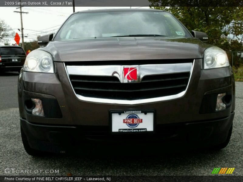 Cocoa / Tan 2009 Saturn Outlook XE