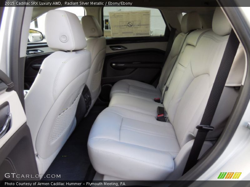Radiant Silver Metallic / Ebony/Ebony 2015 Cadillac SRX Luxury AWD