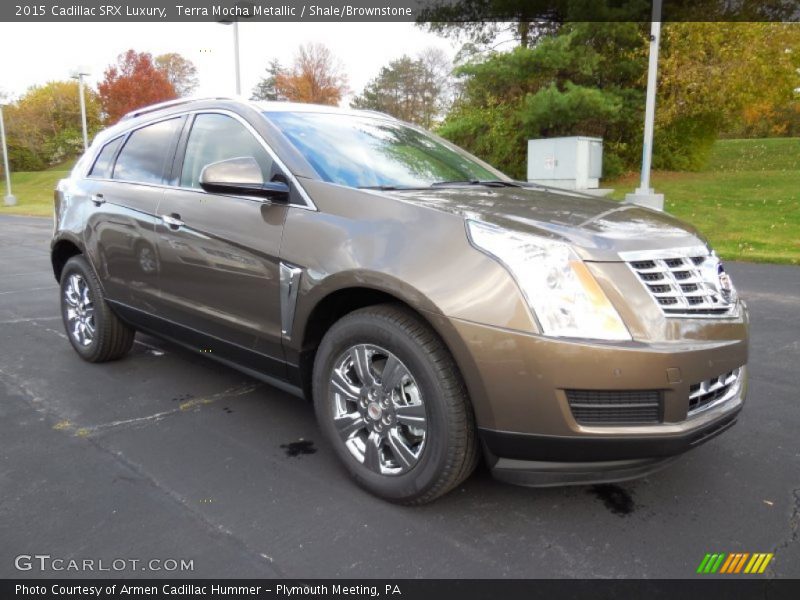 Front 3/4 View of 2015 SRX Luxury