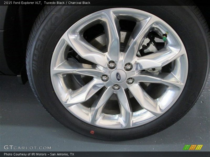 Tuxedo Black / Charcoal Black 2015 Ford Explorer XLT