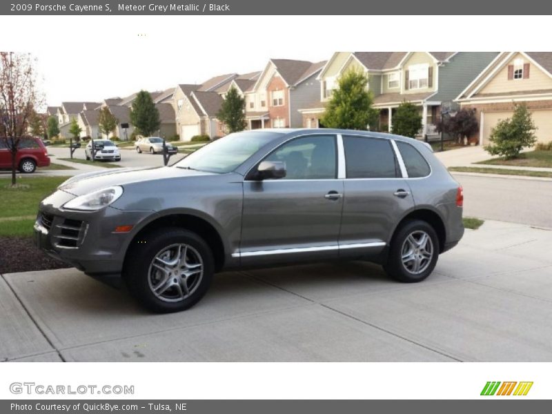 Meteor Grey Metallic / Black 2009 Porsche Cayenne S