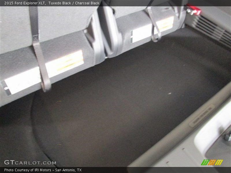 Tuxedo Black / Charcoal Black 2015 Ford Explorer XLT