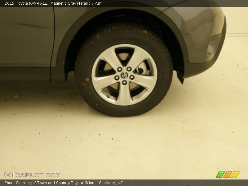 Magnetic Gray Metallic / Ash 2015 Toyota RAV4 XLE
