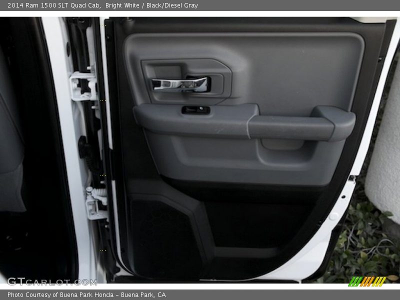 Bright White / Black/Diesel Gray 2014 Ram 1500 SLT Quad Cab