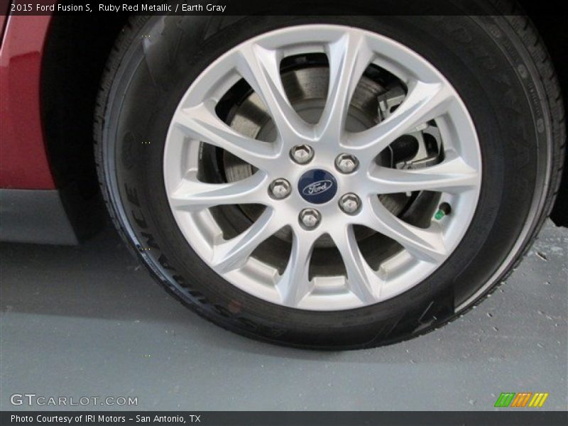 Ruby Red Metallic / Earth Gray 2015 Ford Fusion S