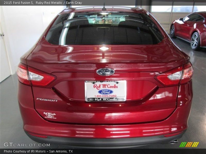Ruby Red Metallic / Earth Gray 2015 Ford Fusion S