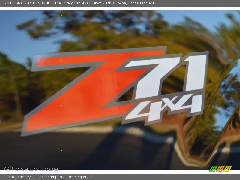  2013 Sierra 2500HD Denali Crew Cab 4x4 Logo