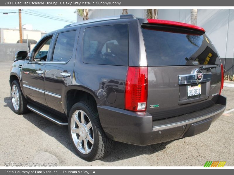 Galaxy Gray Metallic / Ebony/Ebony 2011 Cadillac Escalade Luxury