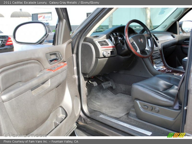 Galaxy Gray Metallic / Ebony/Ebony 2011 Cadillac Escalade Luxury