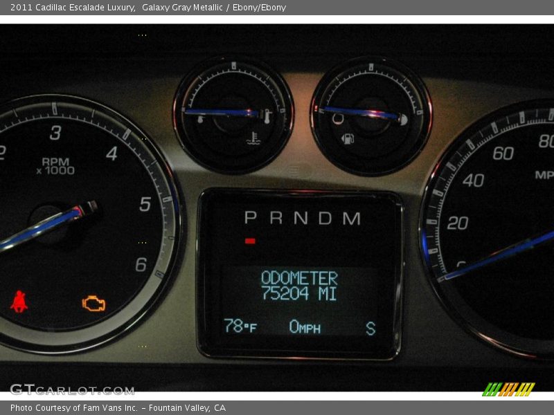 Galaxy Gray Metallic / Ebony/Ebony 2011 Cadillac Escalade Luxury