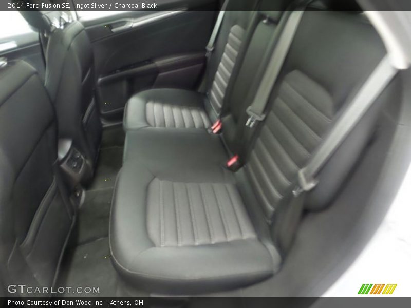 Ingot Silver / Charcoal Black 2014 Ford Fusion SE