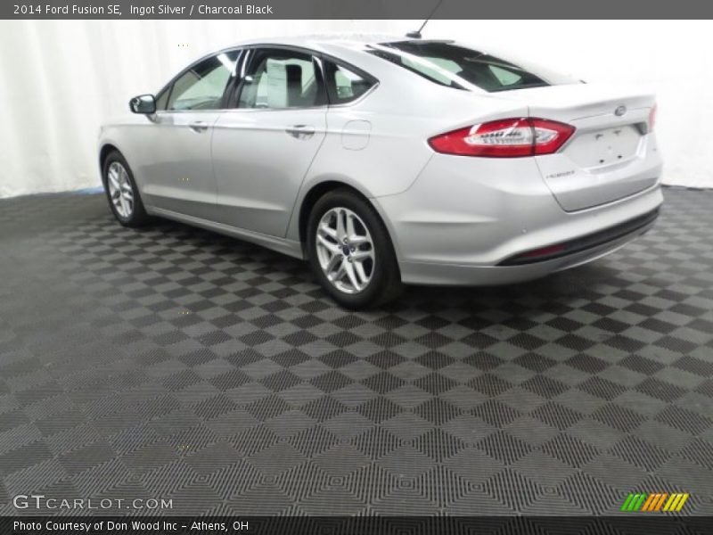 Ingot Silver / Charcoal Black 2014 Ford Fusion SE