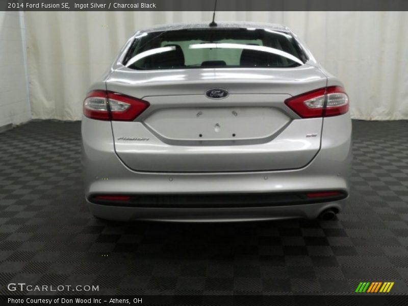 Ingot Silver / Charcoal Black 2014 Ford Fusion SE