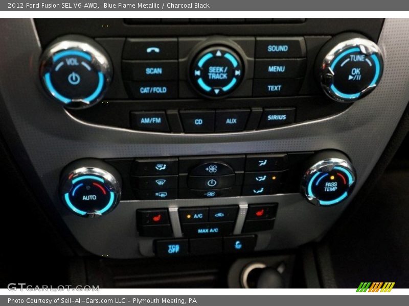 Controls of 2012 Fusion SEL V6 AWD