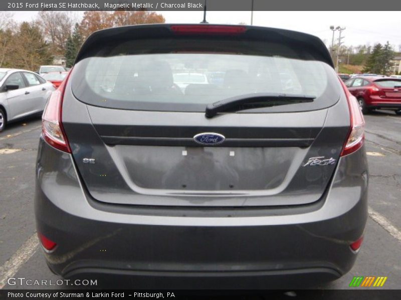 Magnetic Metallic / Charcoal Black 2015 Ford Fiesta SE Hatchback
