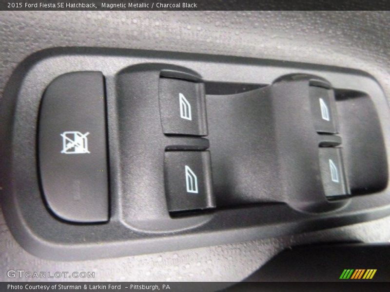 Magnetic Metallic / Charcoal Black 2015 Ford Fiesta SE Hatchback