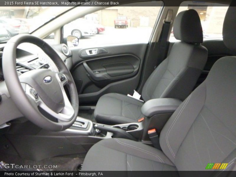 Magnetic Metallic / Charcoal Black 2015 Ford Fiesta SE Hatchback