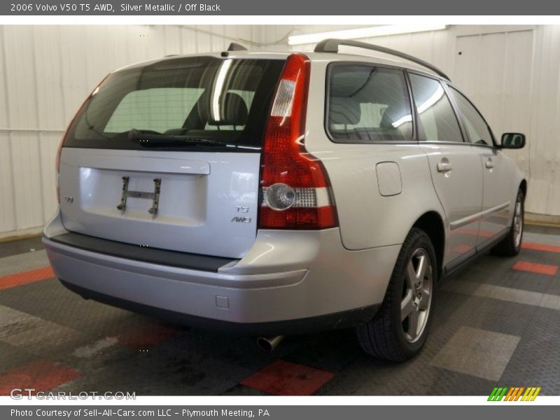 Silver Metallic / Off Black 2006 Volvo V50 T5 AWD