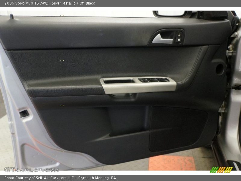 Silver Metallic / Off Black 2006 Volvo V50 T5 AWD