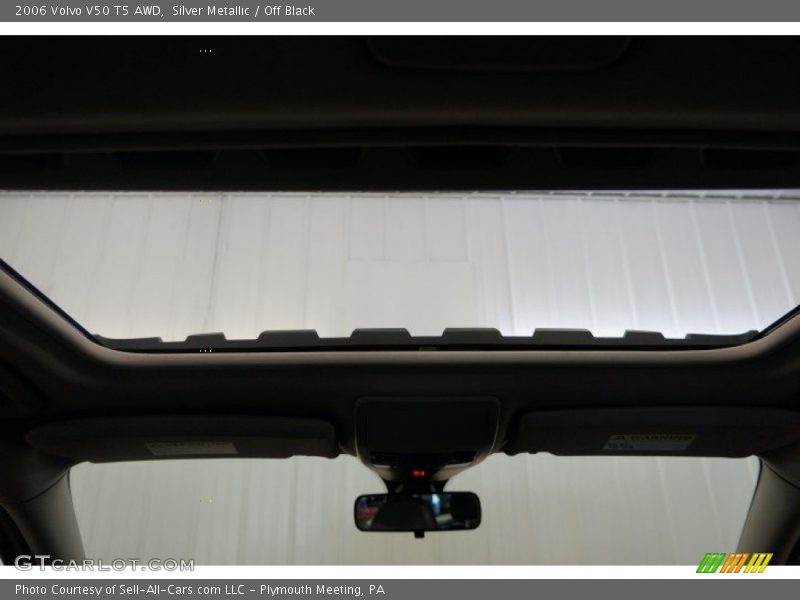 Silver Metallic / Off Black 2006 Volvo V50 T5 AWD